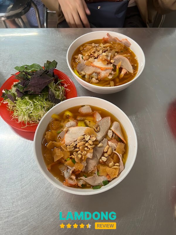 Mì Quảng - Bún Riêu Cô Nguyệt - hình ảnh 3