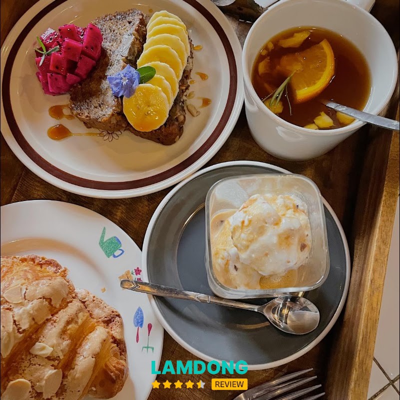 Goodtime cafe – không gian cây xanh