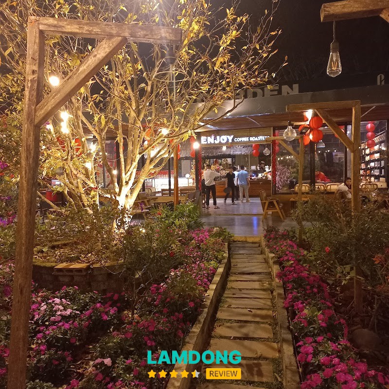 ENJOY COFFEE GARDEN - sân vườn rộng Gia Nghĩa