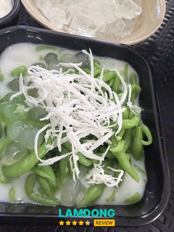 Đồ ngọt tại Chè Nương Đà Lạt