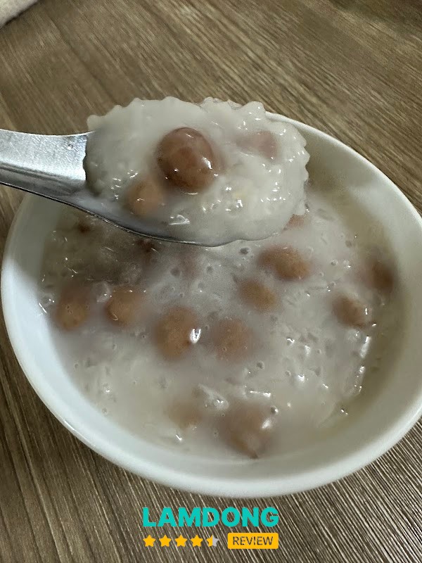 Không gian Quán Chè Hé