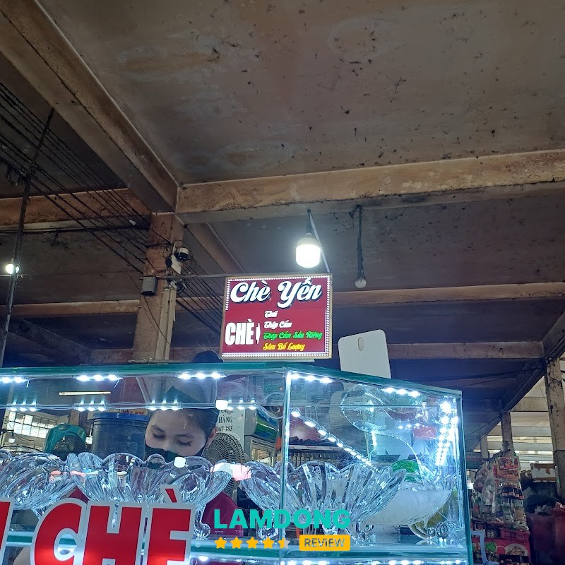 Không gian Chè Yến since 1989