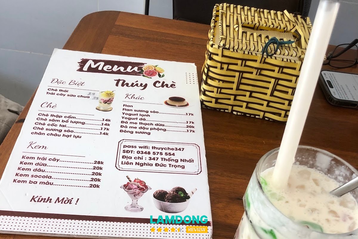 Menu tại Thuý Chè