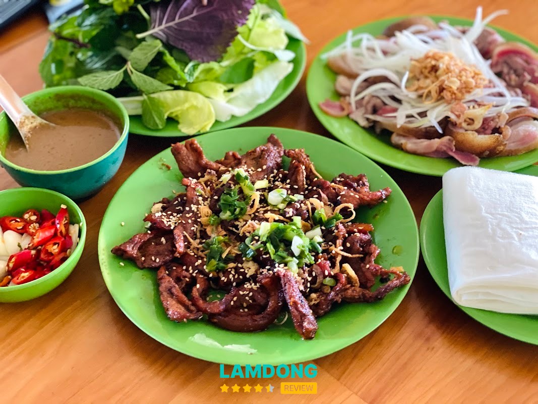 Không gian Lẩu Dê Phúc Nguyên