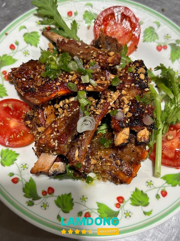 Không gian Dê Tay Cầm Ngân