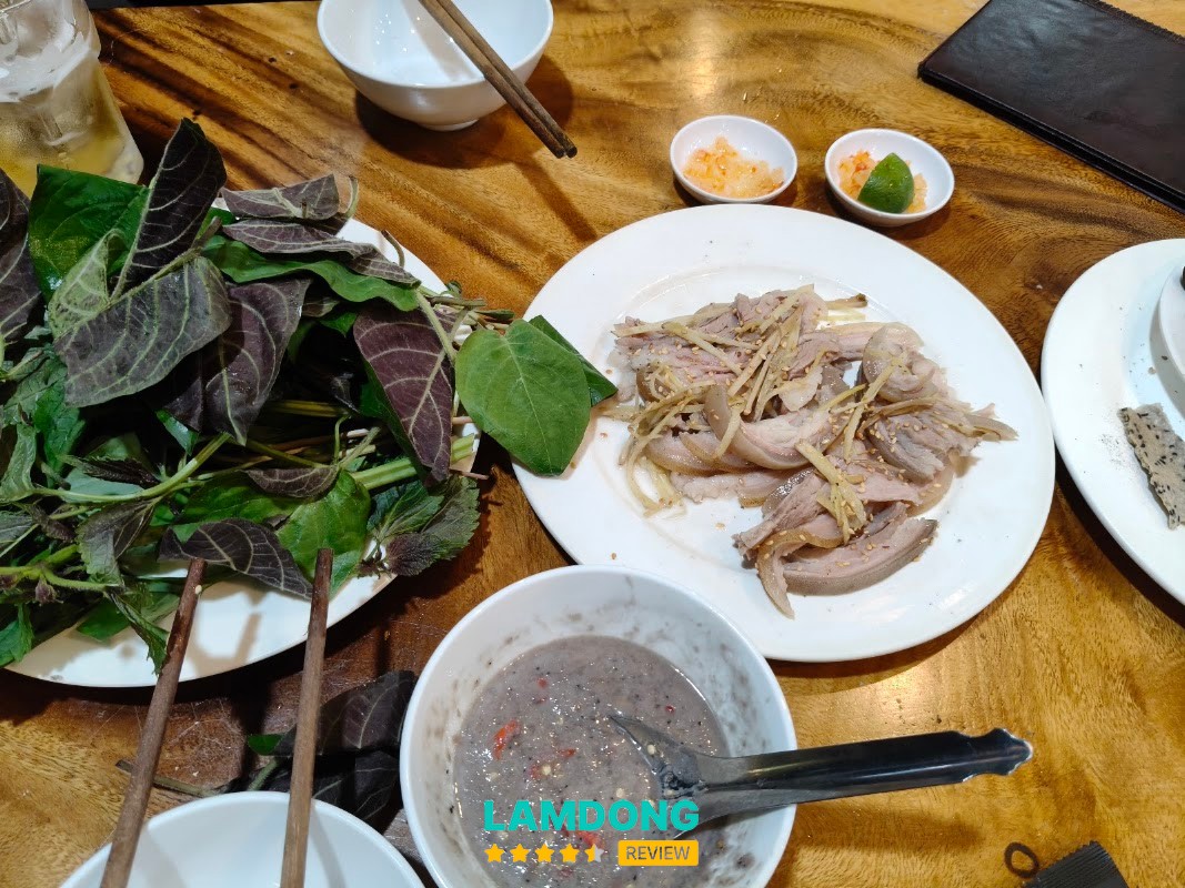 Món dê tại Lẩu Dê Cao Nguyên