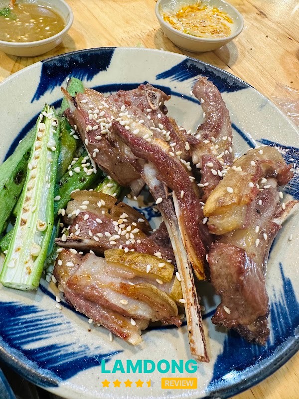 Không gian Lẩu Dê Thuận Xuyên