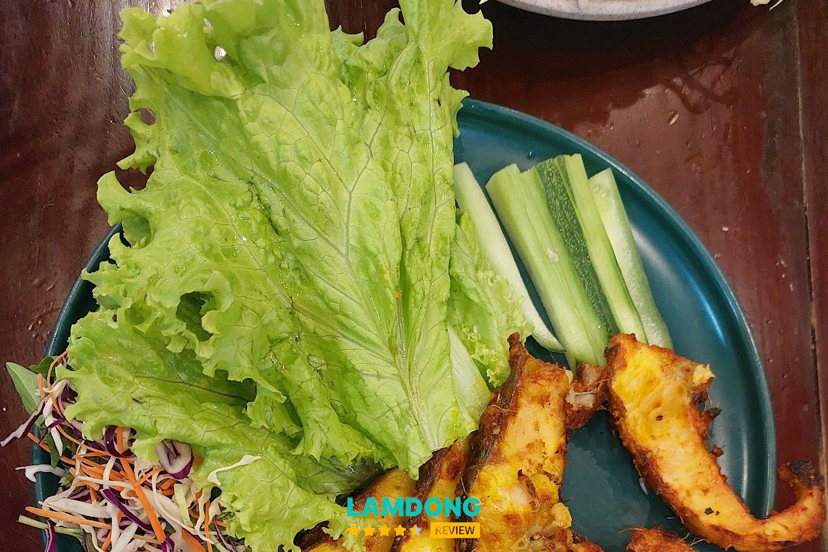 Cá tầm tại Nhà hàng Khe Sanh