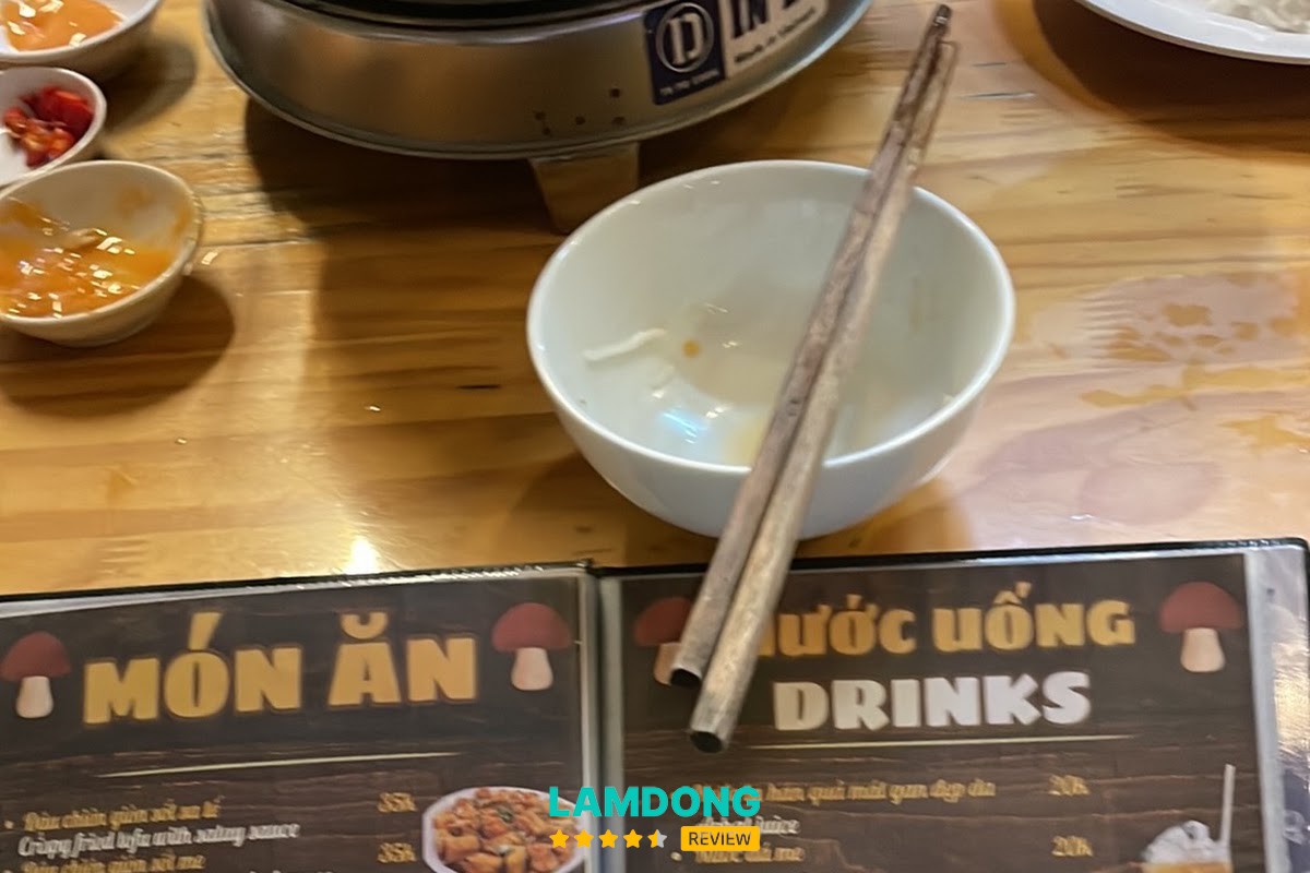 Không gian Lẩu chay Hằng Thiện