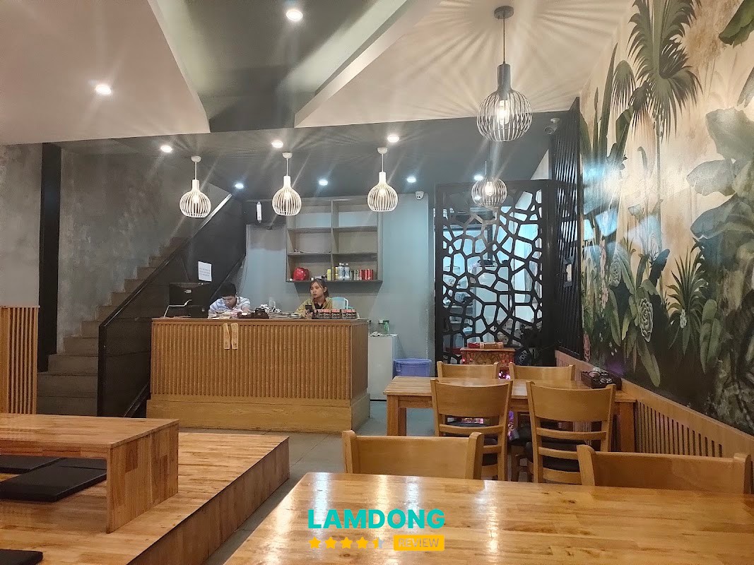 Sasin mỳ cay và lẩu – 204 Đ. Bùi Thị Xuân, Xuân Hương - Đà Lạt, Lâm Đồng