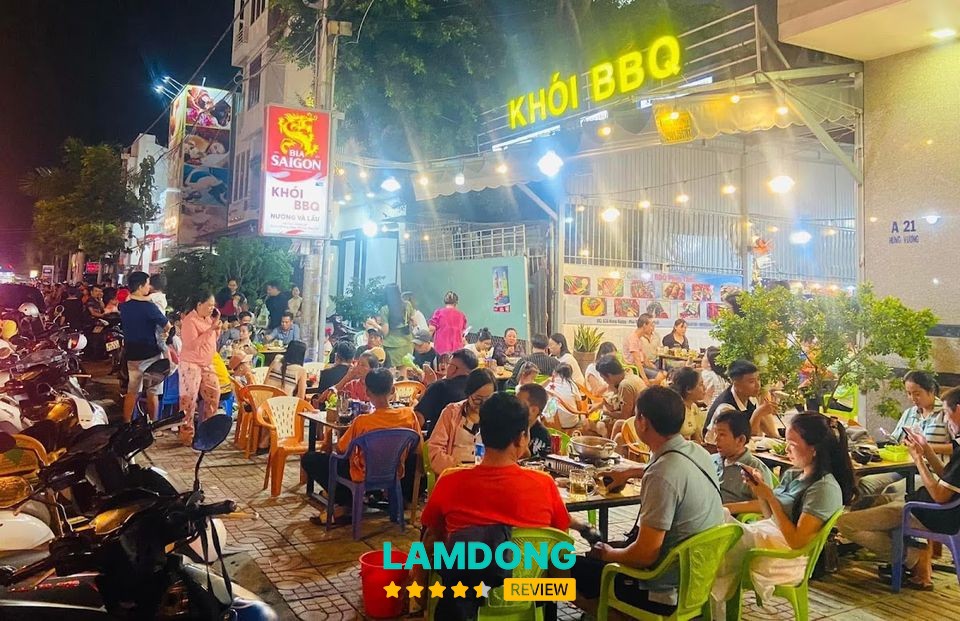 Bò và bạch tuộc tại Khói BBQ