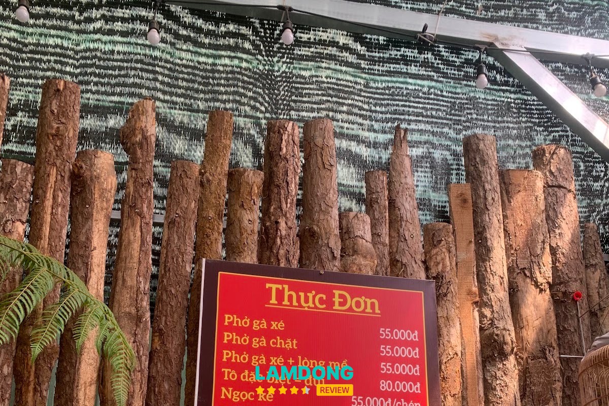 Hình ảnh menu tại Phở gà trống thiến