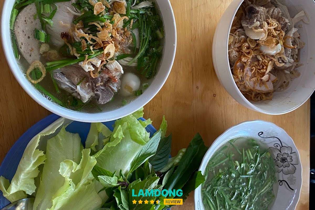 Hình ảnh menu tại Quán Phở Gỗ