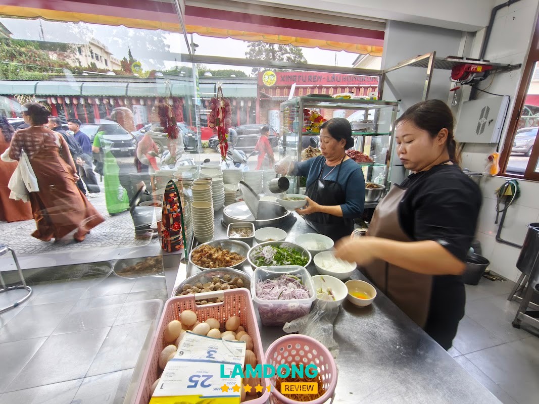 Phở Hằng – phở đặc biệt