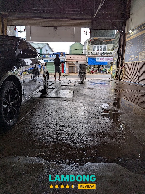 Rửa Xe Đà Lạt CN1 – khu vực rửa xe
