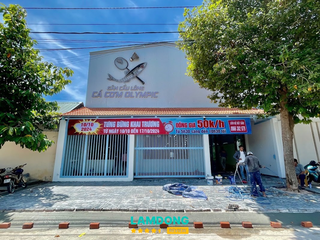 Sân cầu lông Cá Cơm Olympic – không gian tập luyện