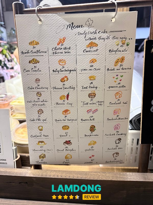 Bánh tại Little Kitchen