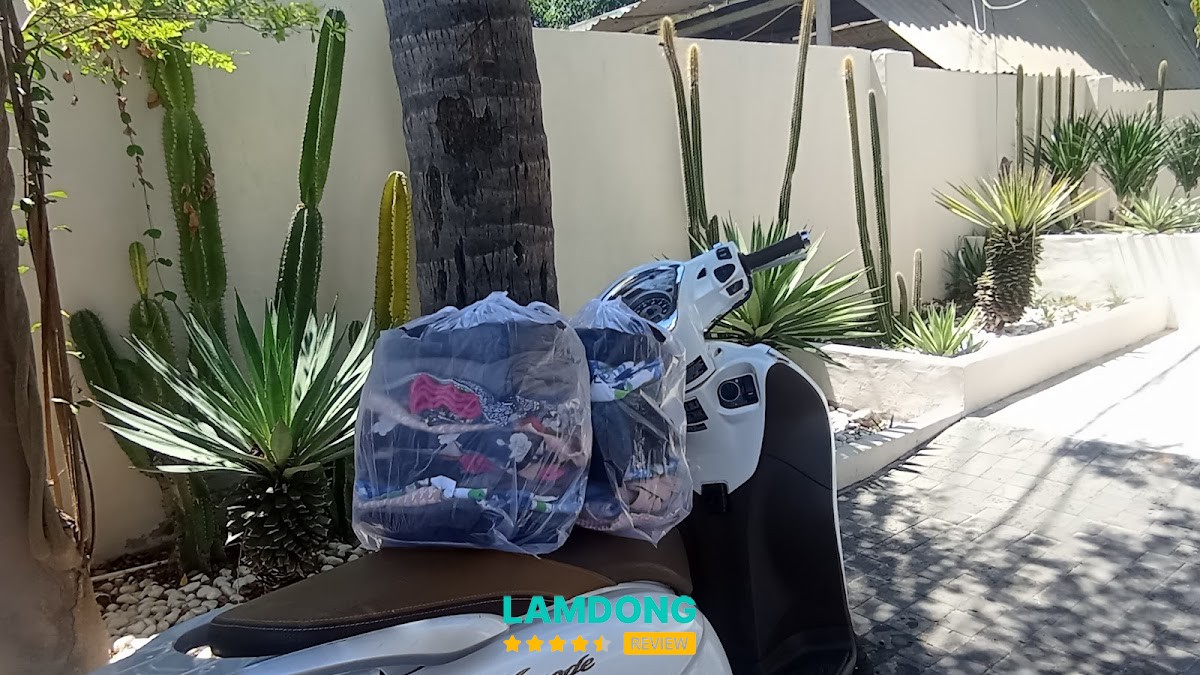 Giặt Ủi Lan Anh – khu vực tiếp nhận đồ