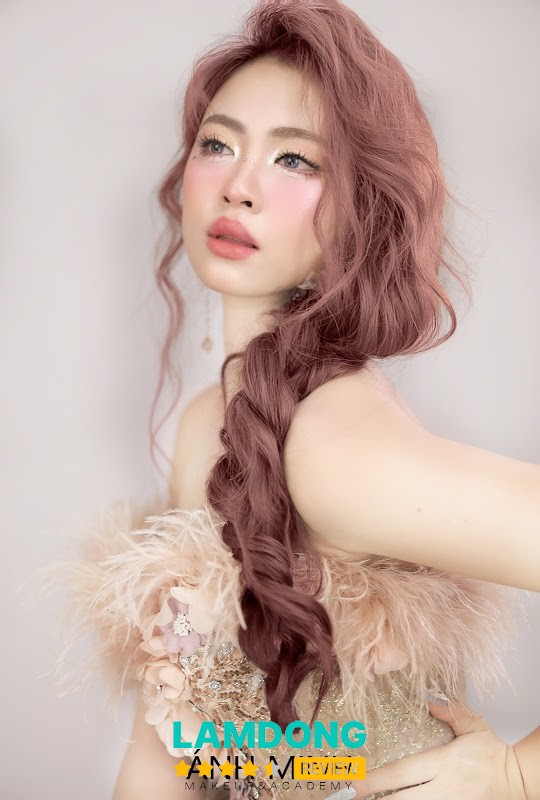 Tiệm Makeup Ánh Minh – phong cách trang điểm cô dâu