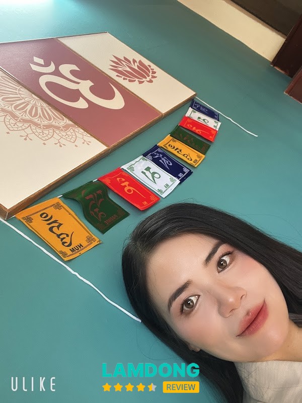 Trang Điểm Phong Thủy Đà Lạt – nghệ sĩ trang điểm