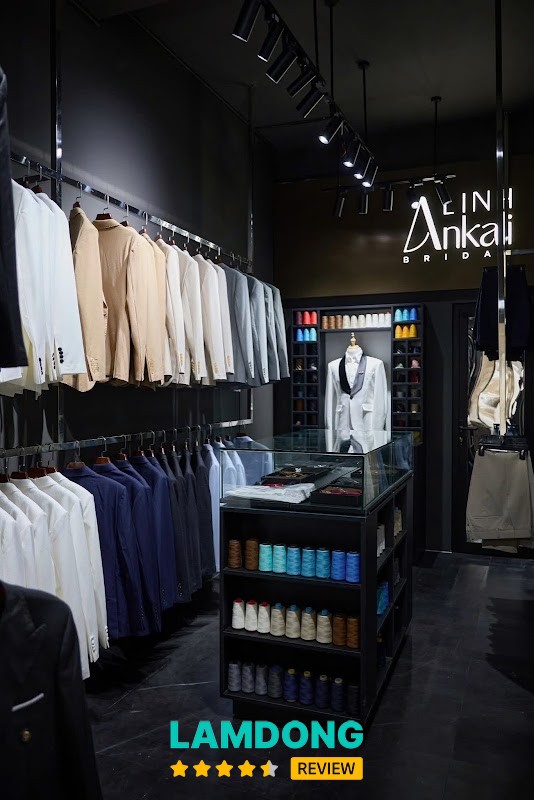 Học Viện Make Up Linh Ankali Academy – 16 Lê Lợi, Phan Thiết