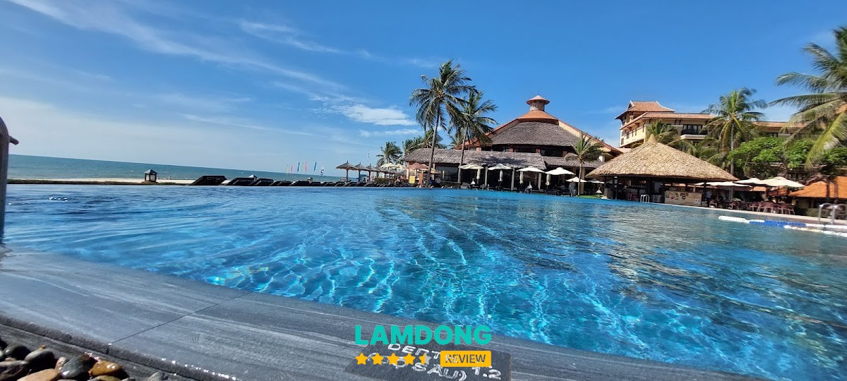 Seahorse Resort & Spa – bãi biển riêng